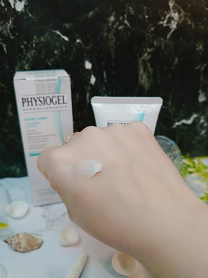 PHYSIOGEL アクネケア クリアリング フェイシャル クリームのクチコミ「physiogel
アクネケア クリアリング フェイシャルリーム



＼フィジオジェル初のア.....」（3枚目）