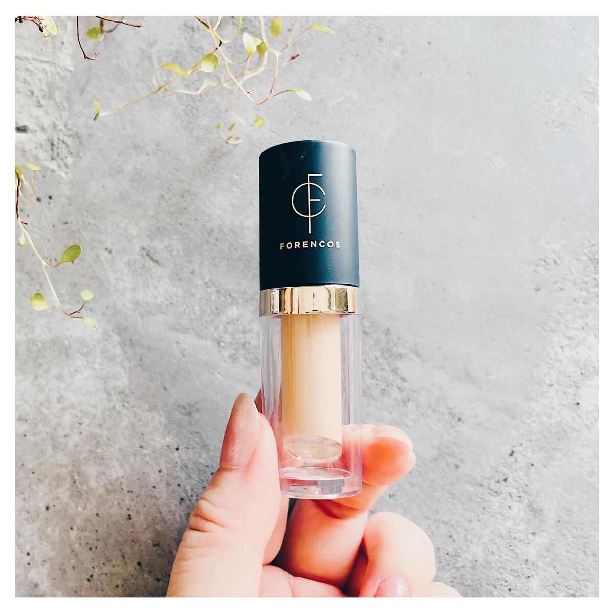 タトゥーウォータープルーフスカーコンシーラー/フォレンコス/リキッドコンシーラーを使ったクチコミ（2枚目）