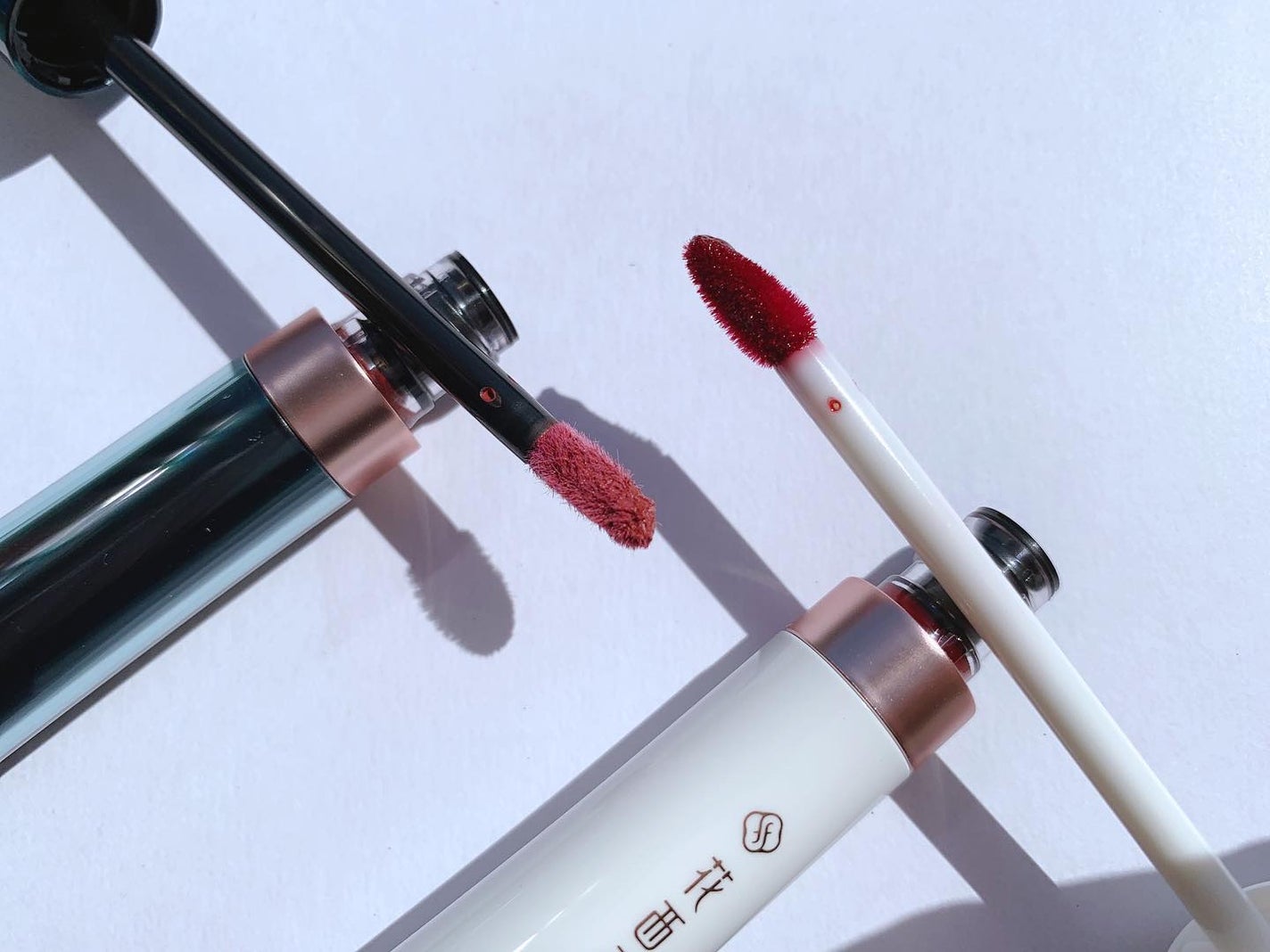 花染雲紗 リップグロス /花西子/リップグロスを使ったクチコミ(3枚目)