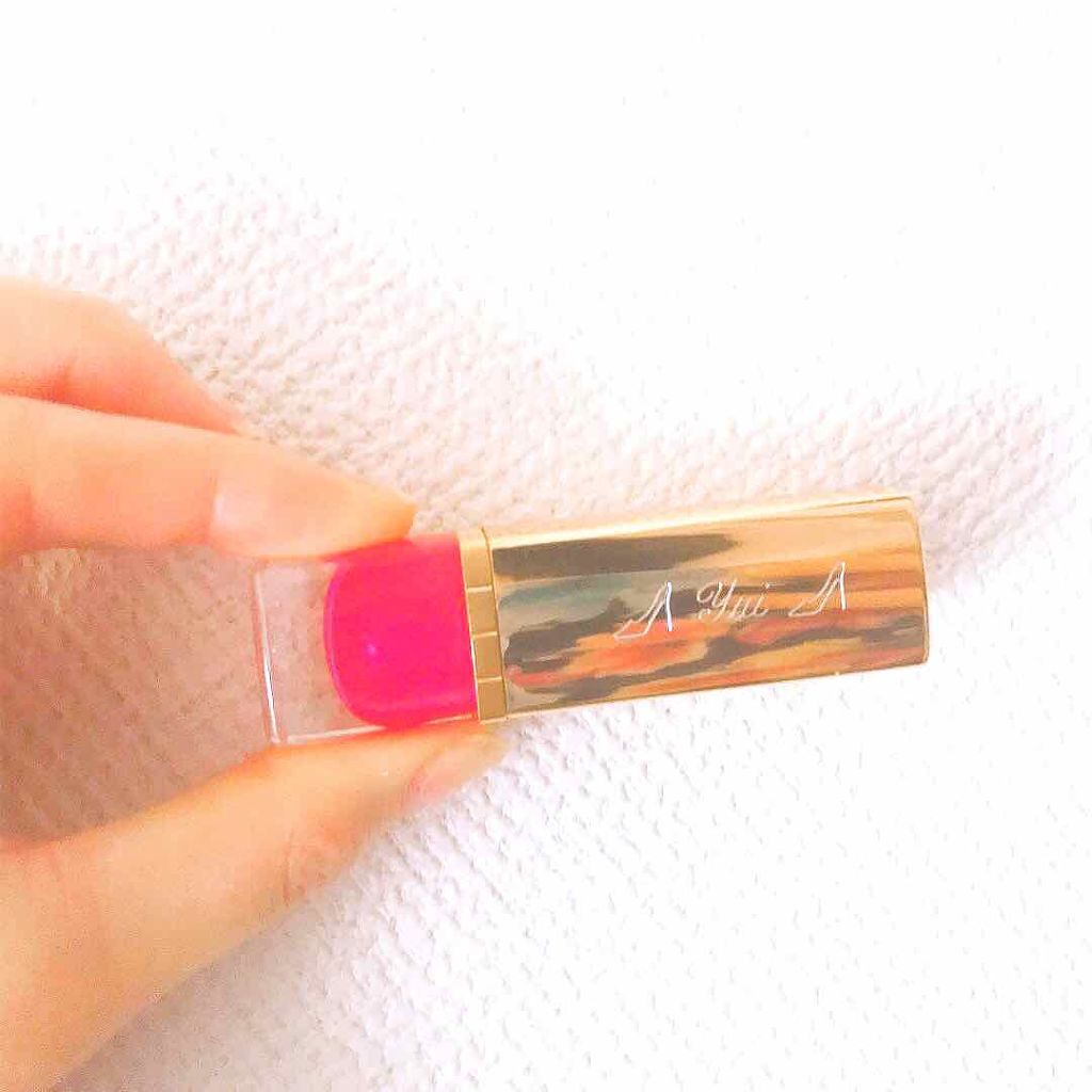 Yu on LIPS 「エスティーローダーのリップ💄名前入りでもらいました🌼色味が絶妙..」(1枚目)