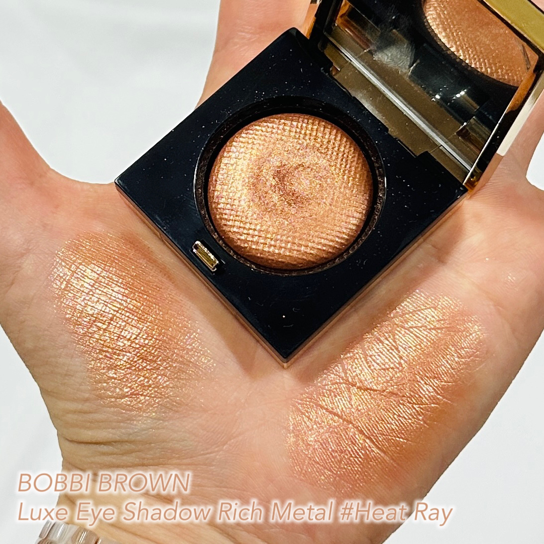 リュクスアイシャドウ 01 ヒートレイ(リッチ メタル)/BOBBI BROWN/単色アイシャドウを使ったクチコミ（2枚目）
