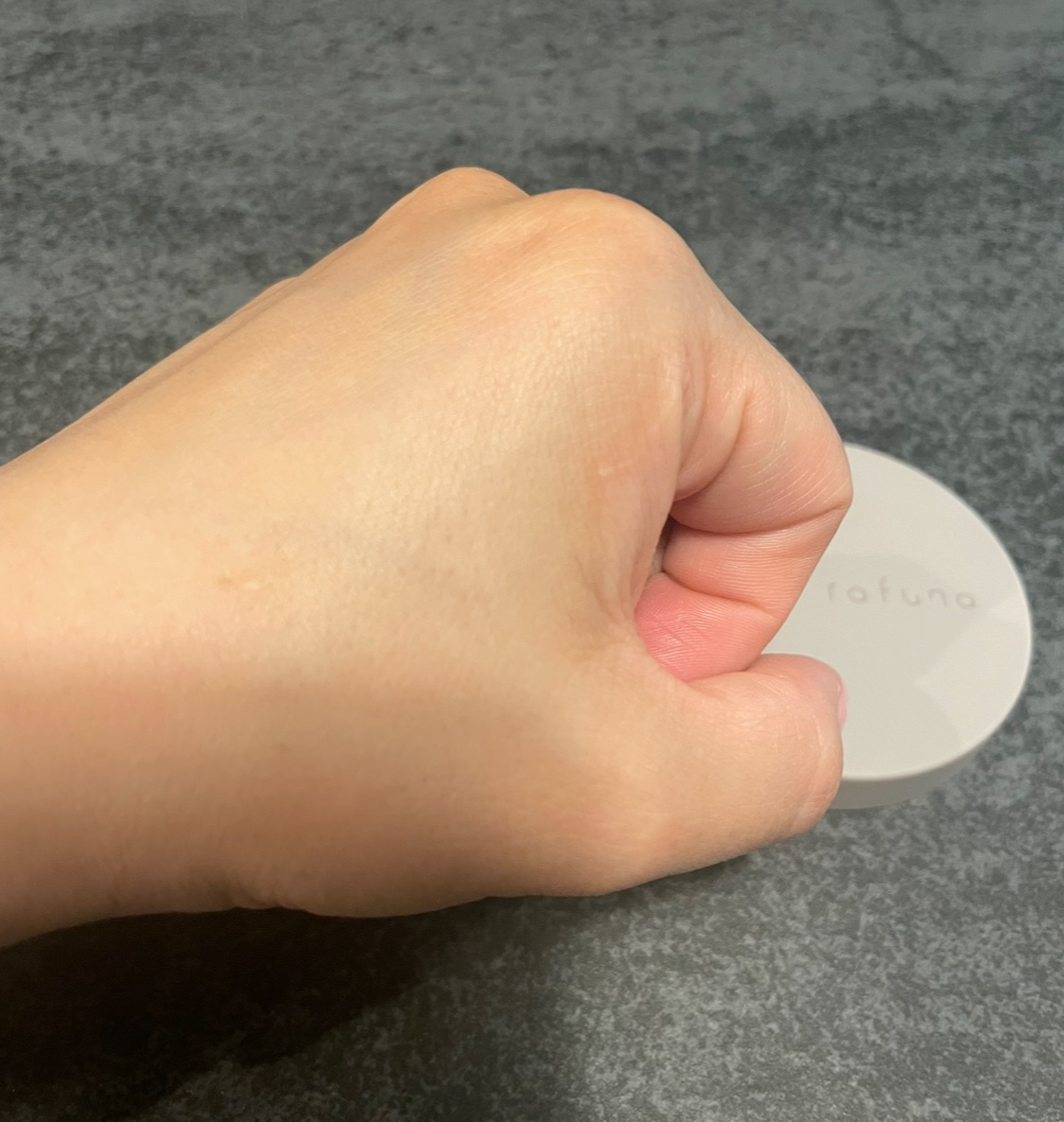 ホワイトニングシアルースパウダー/rafuna/ルースパウダーを使ったクチコミ（3枚目）