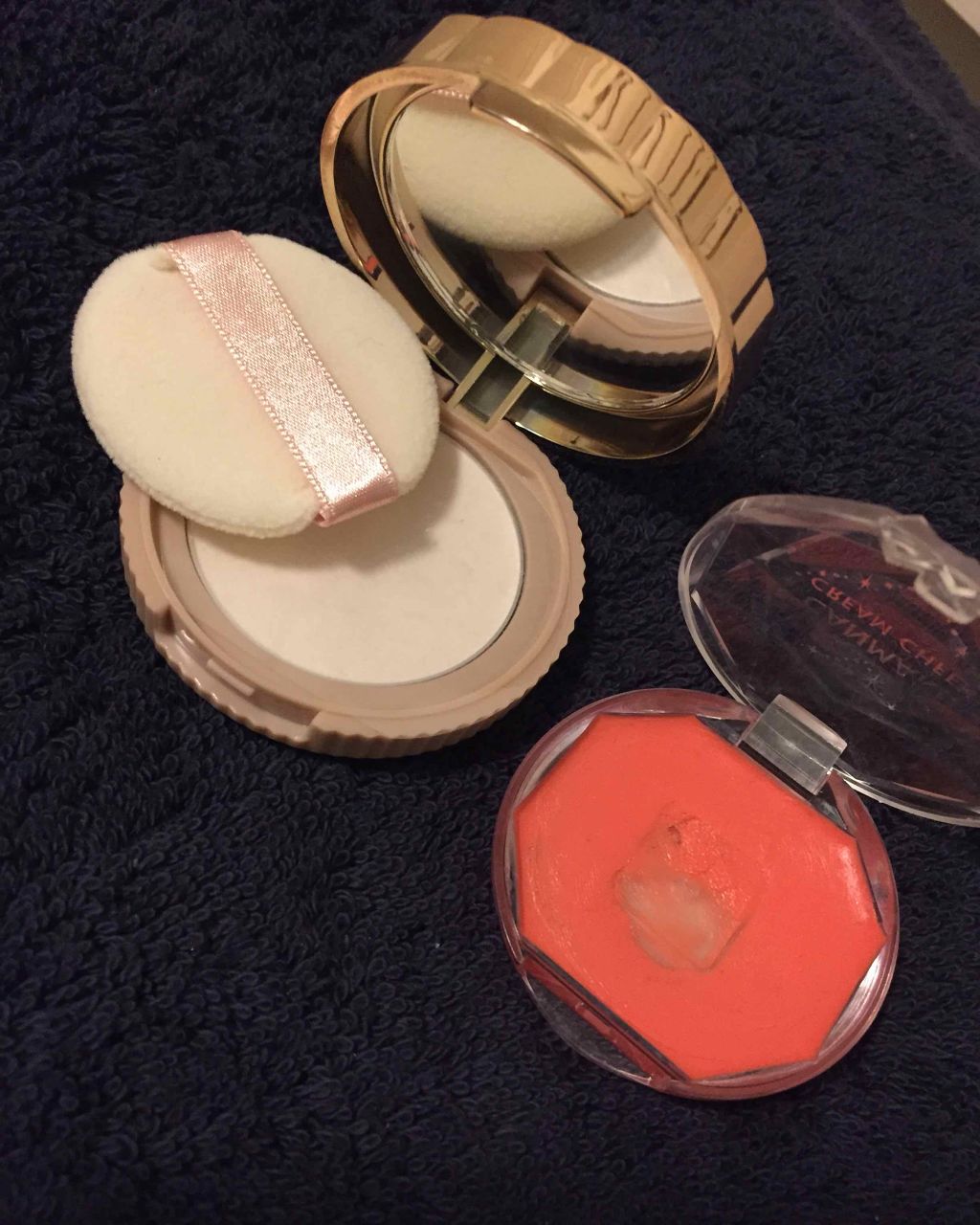 ラスティンググロスリップ/CEZANNE/口紅を使ったクチコミ（2枚目）