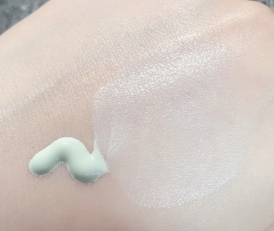 スムースカラーベース ハーブ/毛穴パテ職人/化粧下地を使ったクチコミ（2枚目）