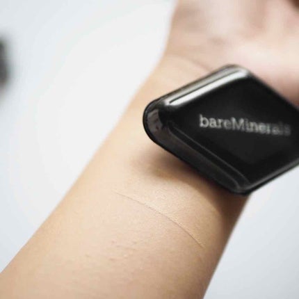 デュアルサイド シリコン ブレンダー/bareMinerals/パフ・スポンジを使ったクチコミ(3枚目)