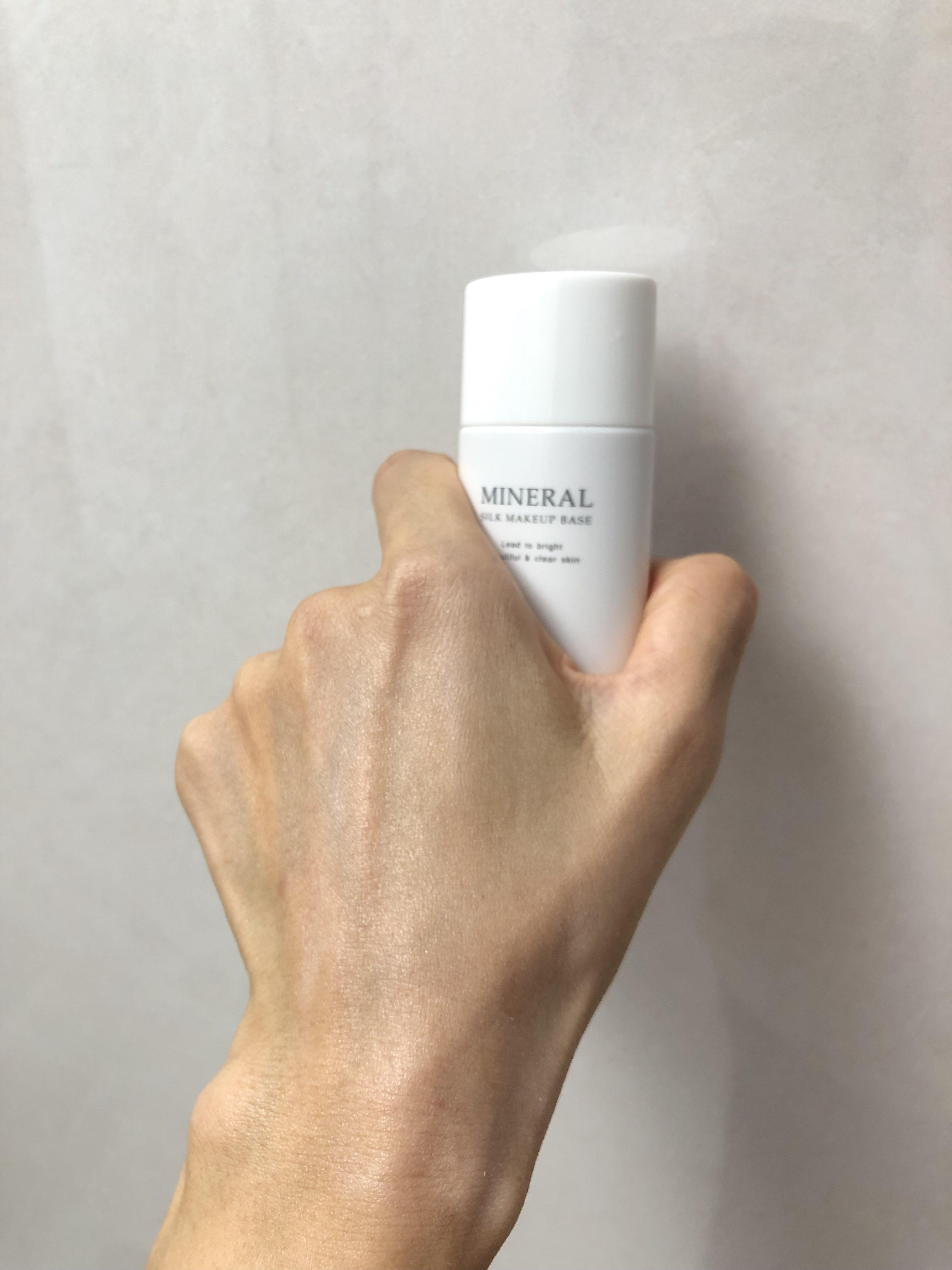 ミネラルシルクメイクアップベース/ヴァントルテ/化粧下地を使ったクチコミ（2枚目）