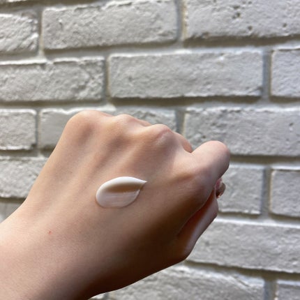 ローズカリソン ハンドクリーム/L'OCCITANE/ハンドクリームを使ったクチコミ(2枚目)