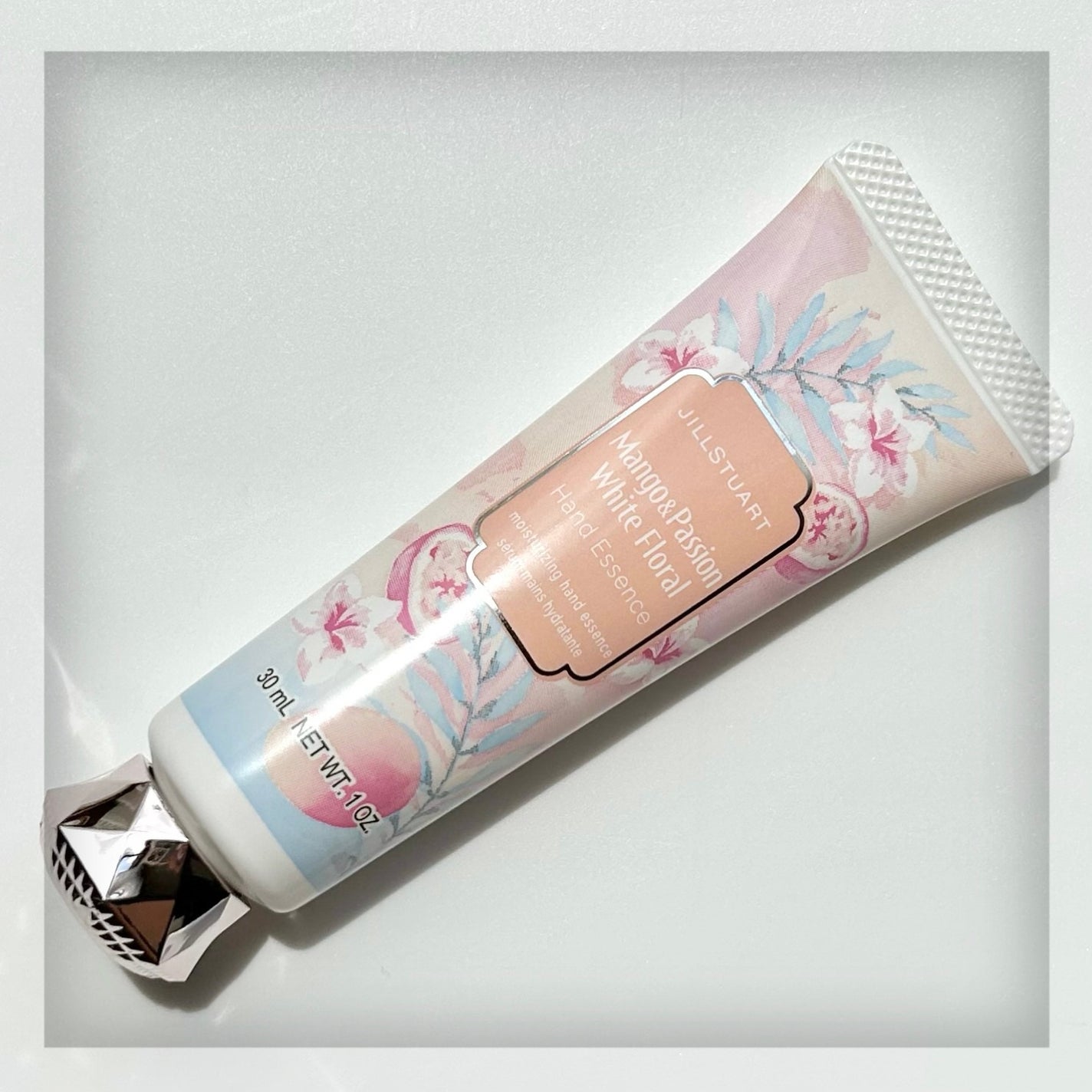 ハンドエッセンス マンゴー&パッション ホワイトフローラル/JILL STUART/ハンドクリームを使ったクチコミ(1枚目)