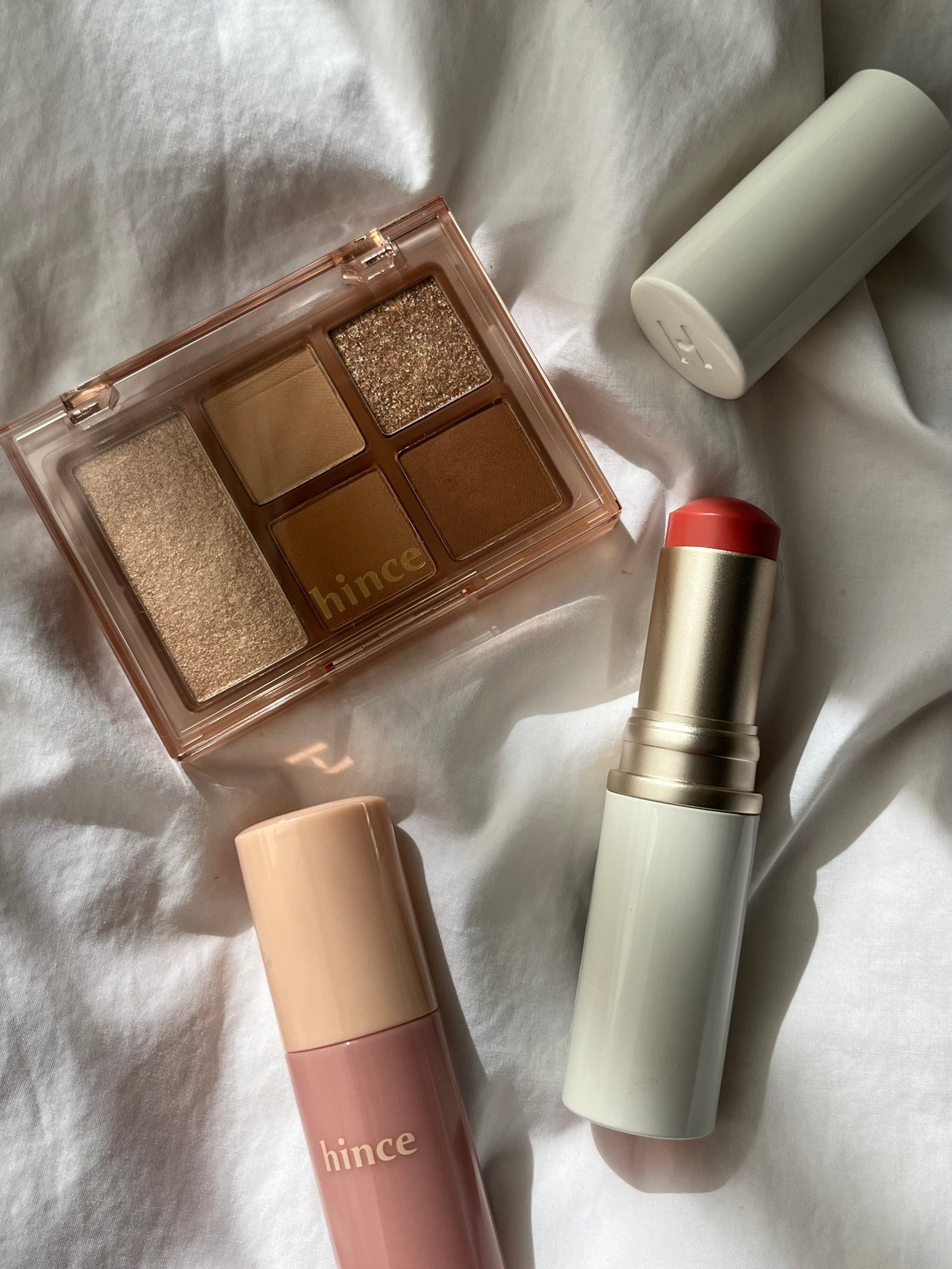 トゥルーディメンションラディアンスバーム/hince/スティックハイライトを使ったクチコミ(2枚目)