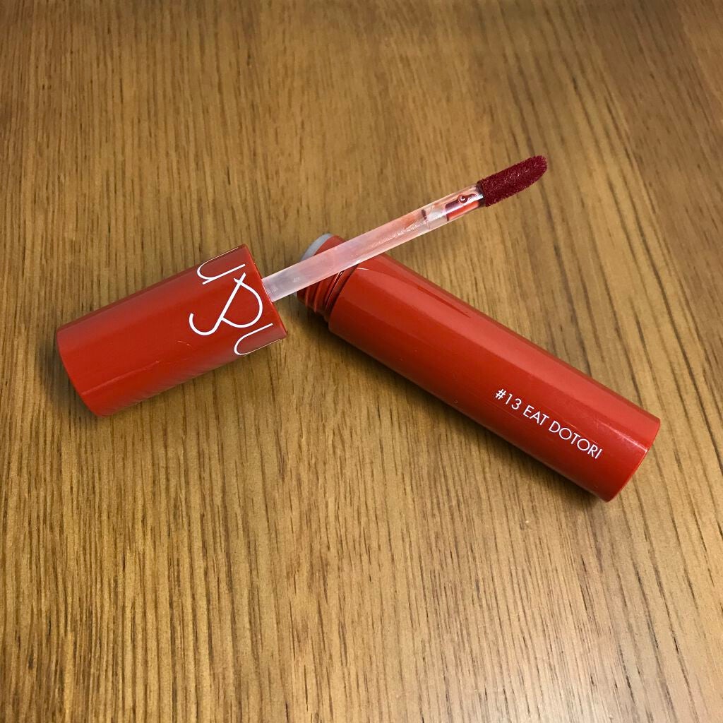 ジューシーラスティングティント/rom&nd/リップティントを使ったクチコミ(2枚目)