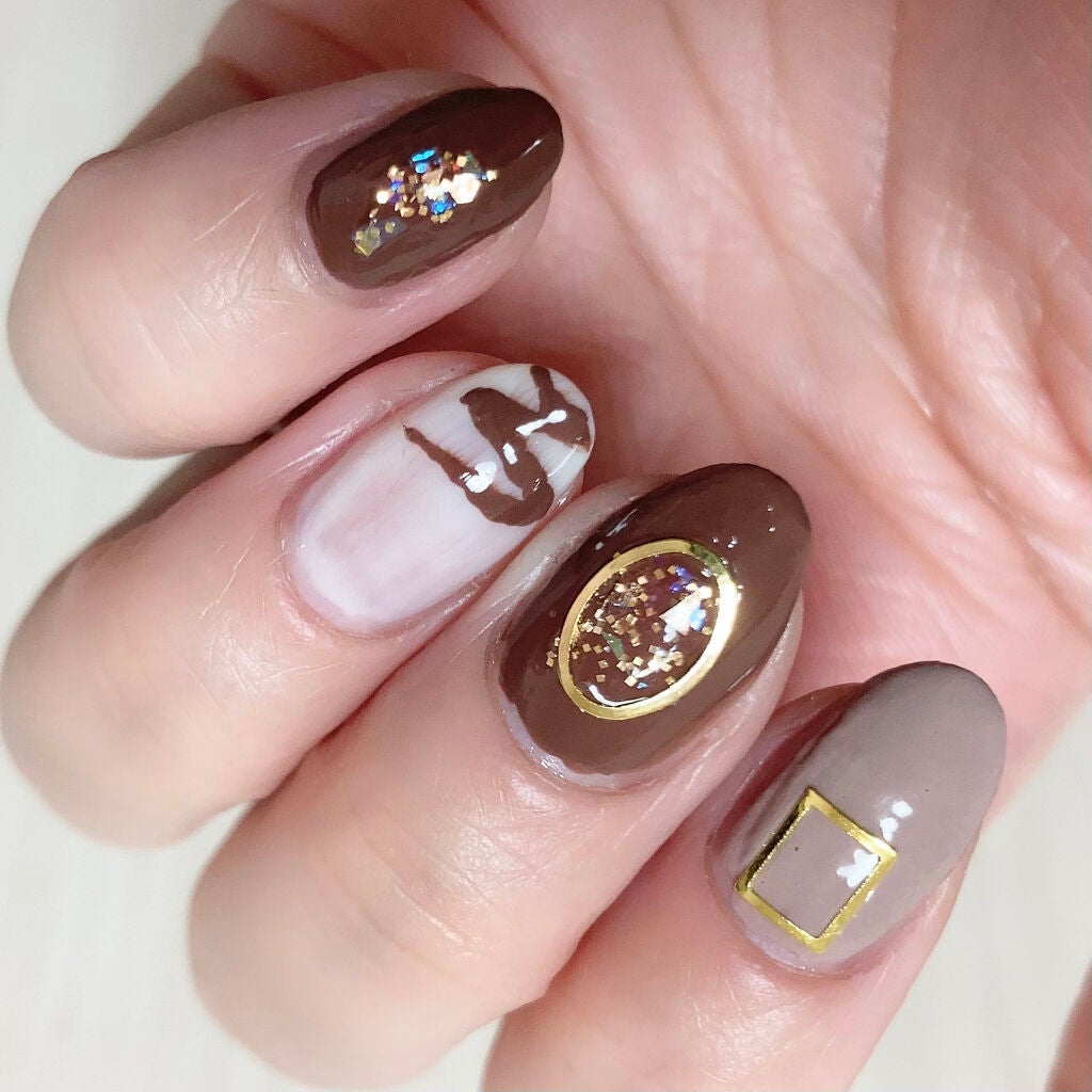 カラフルネイルズ/キャンメイク/マニキュアを使ったクチコミ(2枚目)