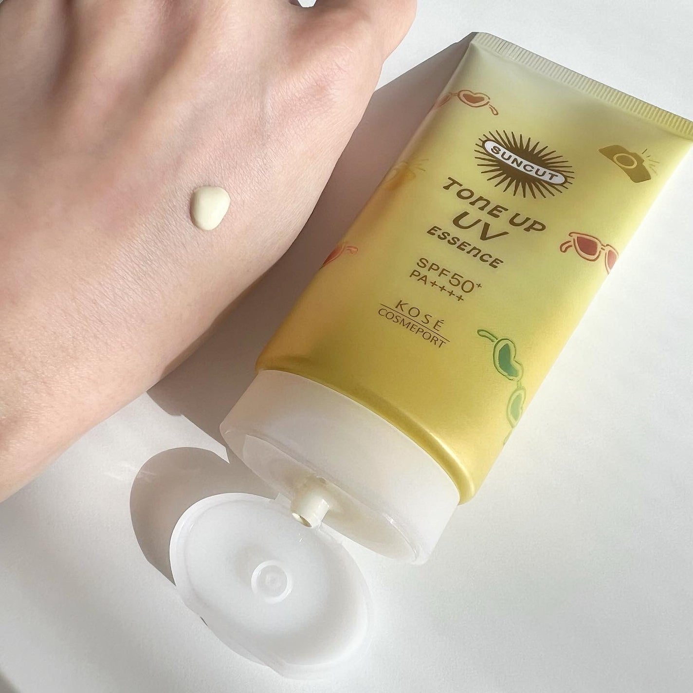 サンカットR トーンアップUV エッセンス/サンカット®/日焼け止めローションを使ったクチコミ(2枚目)