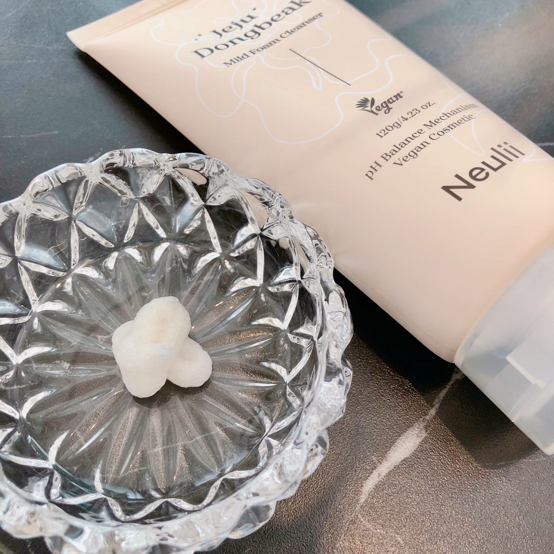 済州ツバキマイルドフォームクレンザー/Neulii/洗顔フォームを使ったクチコミ（3枚目）