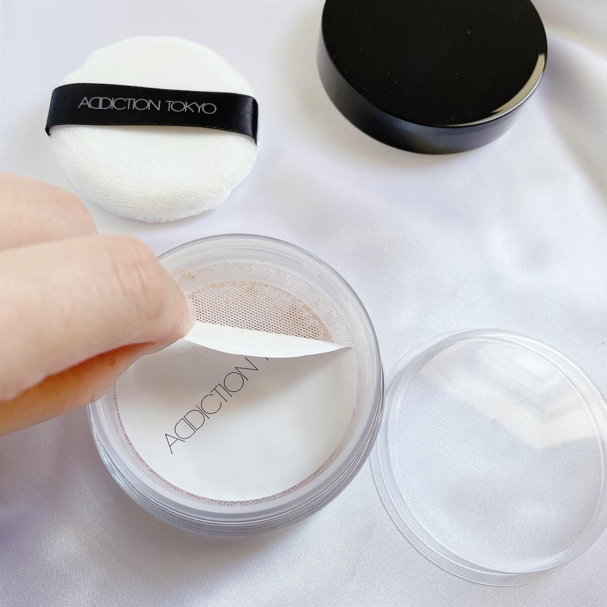 インビジブル エッセンス ルースパウダー トランスルーセント /ADDICTION/ルースパウダーを使ったクチコミ(5枚目)