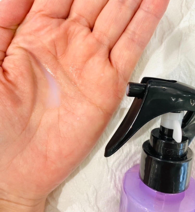 スリーク by サラサロン 3Wayミルキーオイルミストのクチコミ「スリークｂｙサラサロン　３Ｗａｙミルキーオイルミストの紹介です

こちらはうねりくせ毛ダメージ.....」（2枚目）