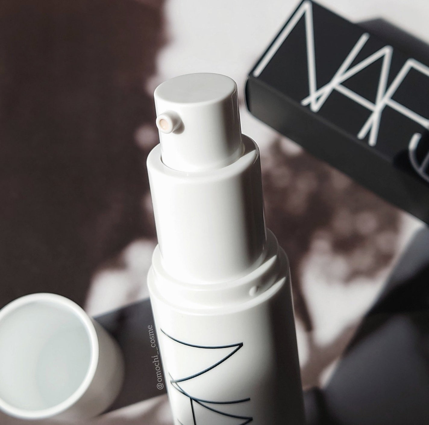 ライトリフレクティング トーンアップヴェール/NARS/化粧下地を使ったクチコミ(3枚目)