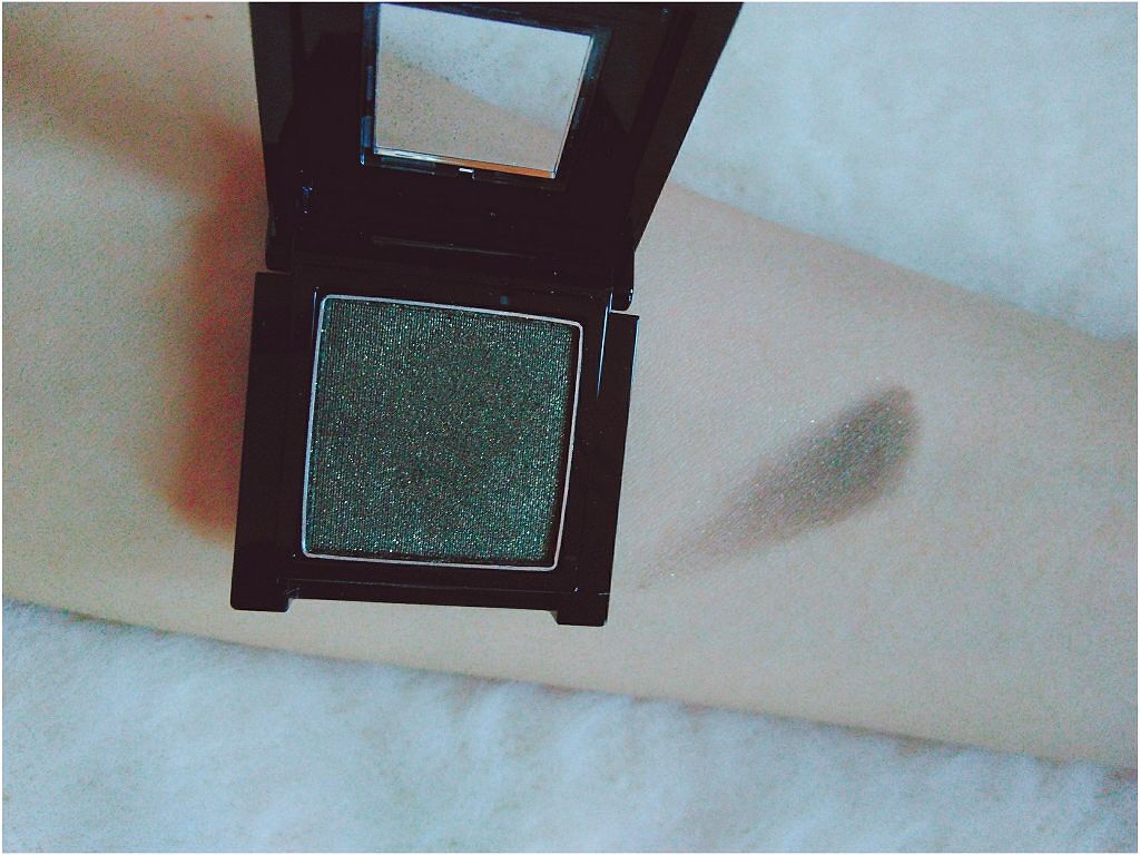 ヴィセ アヴァン シングルアイカラー/Visée/単色アイシャドウを使ったクチコミ（2枚目）