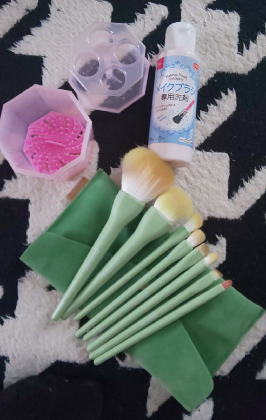 メイクブラシクリーナー/DAISO/その他化粧小物を使ったクチコミ（1枚目）