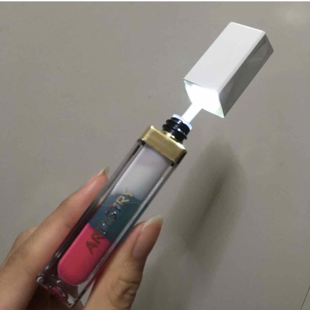 Artistryライトアップリップグロス/アーティストリー/リップグロスを使ったクチコミ(2枚目)