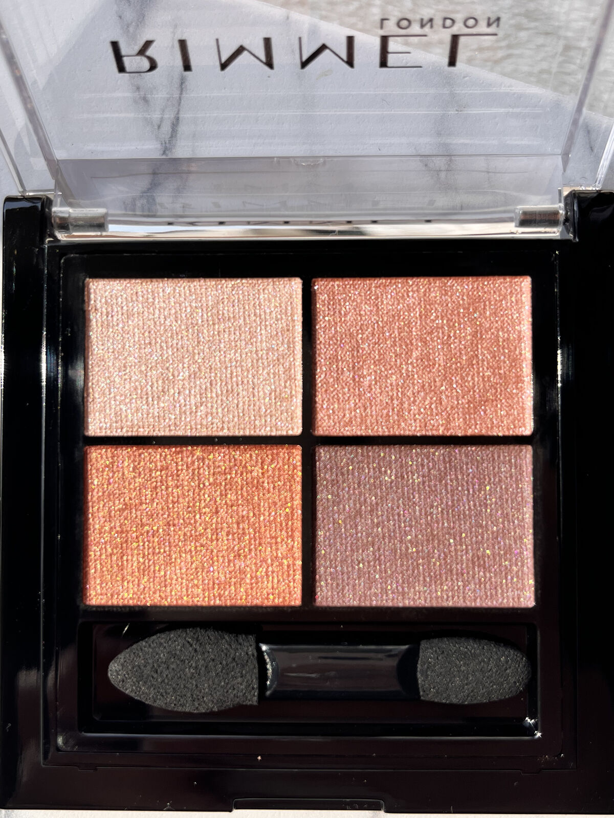 ワンダー エバー アイシャドウ/リンメル ロンドン/アイシャドウパレットを使ったクチコミ（2枚目）