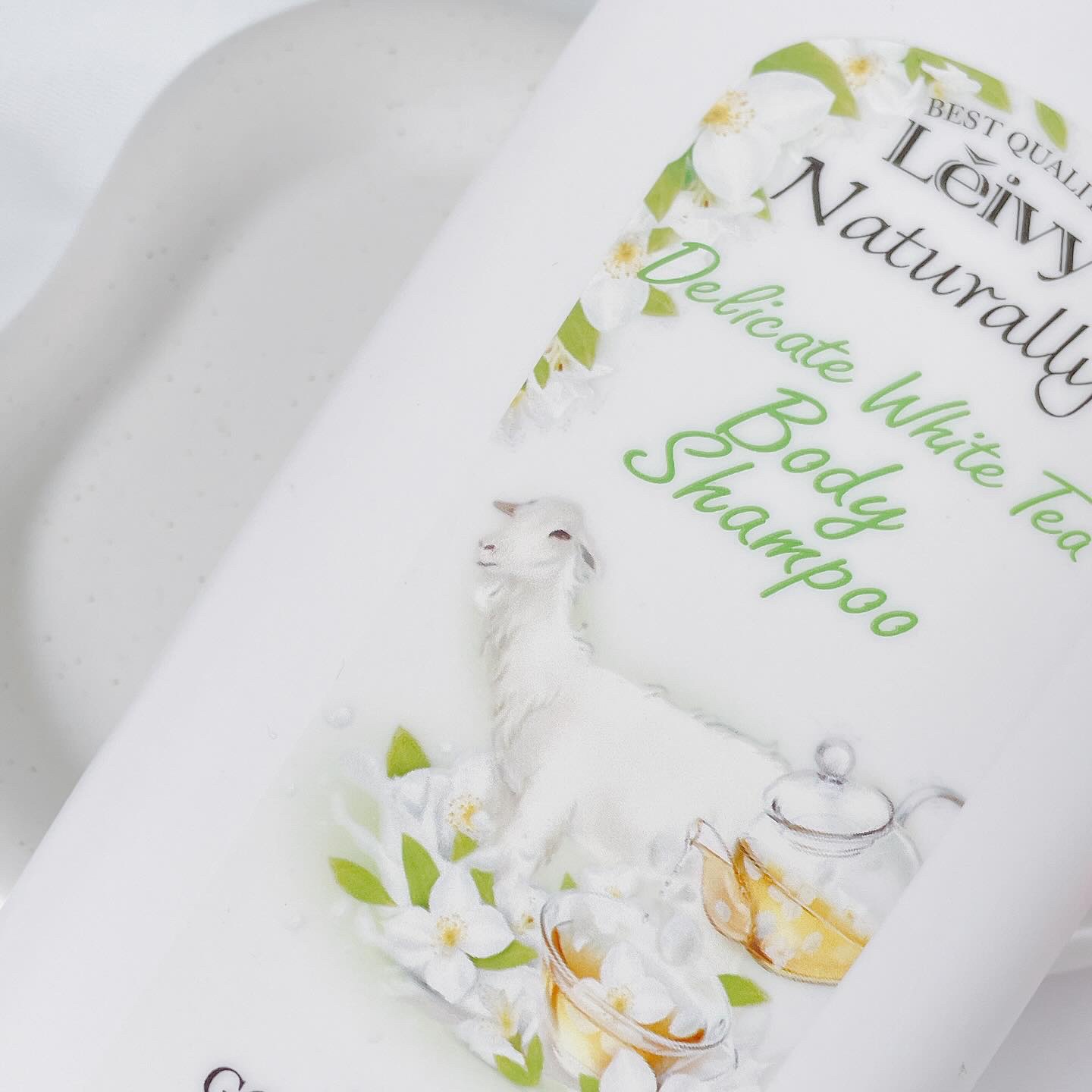 レイヴィー ボディシャンプー ホワイトティー/Leivy/ボディソープを使ったクチコミ（3枚目）