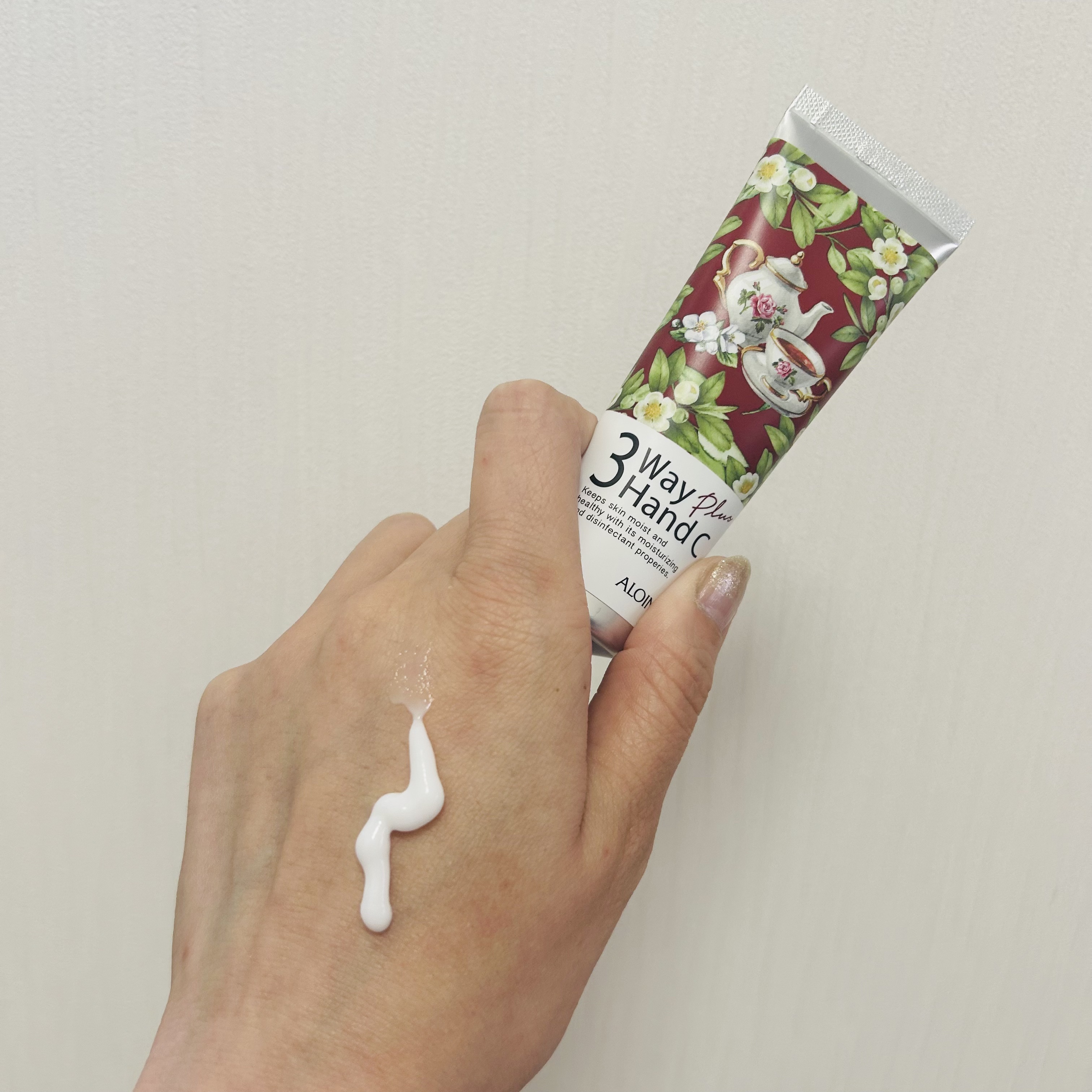 ハンドクリームプラス /3ウェイ/ハンドクリームを使ったクチコミ（2枚目）