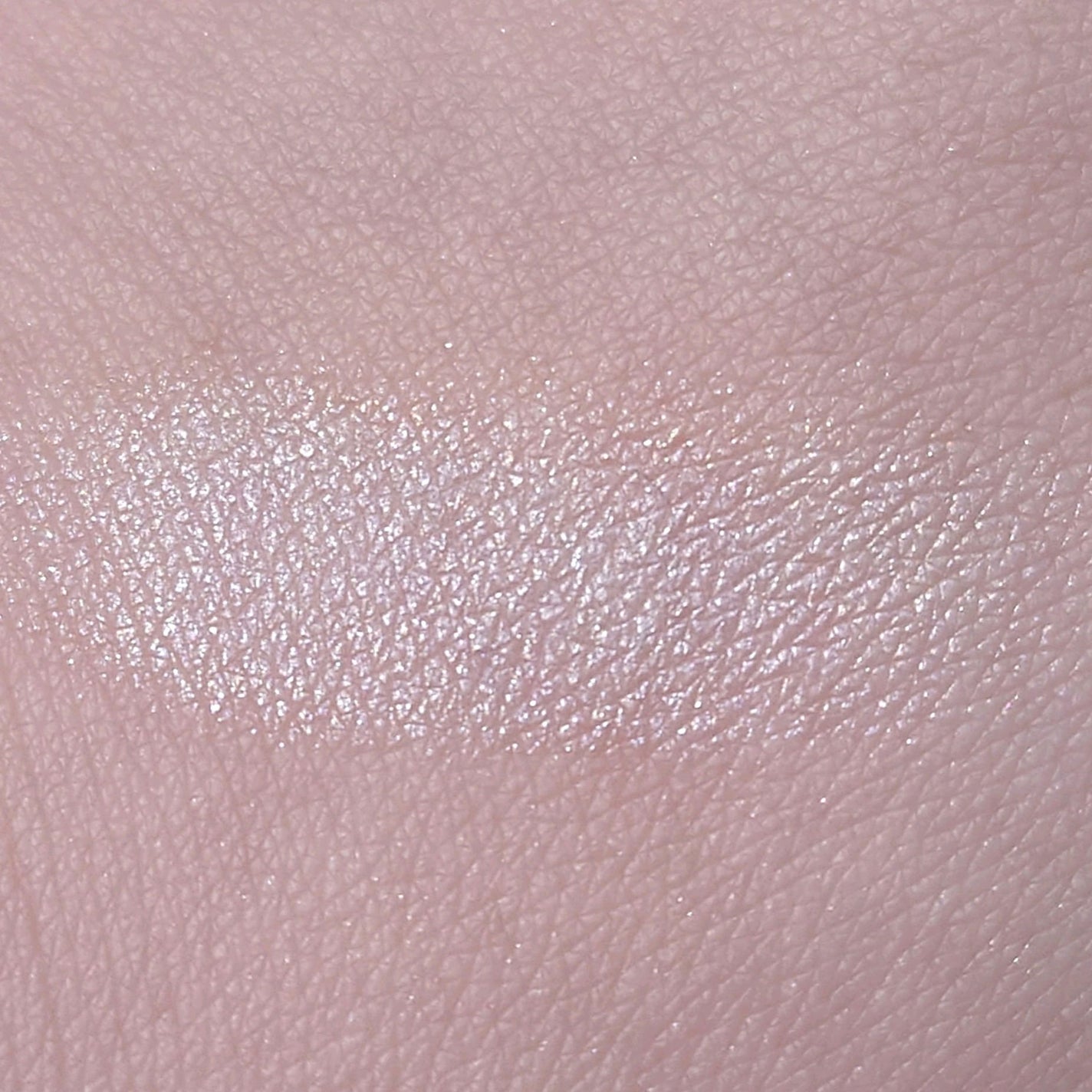 ル・レオスールデクラ /クレ・ド・ポー ボーテ/パウダーハイライトを使ったクチコミ(2枚目)