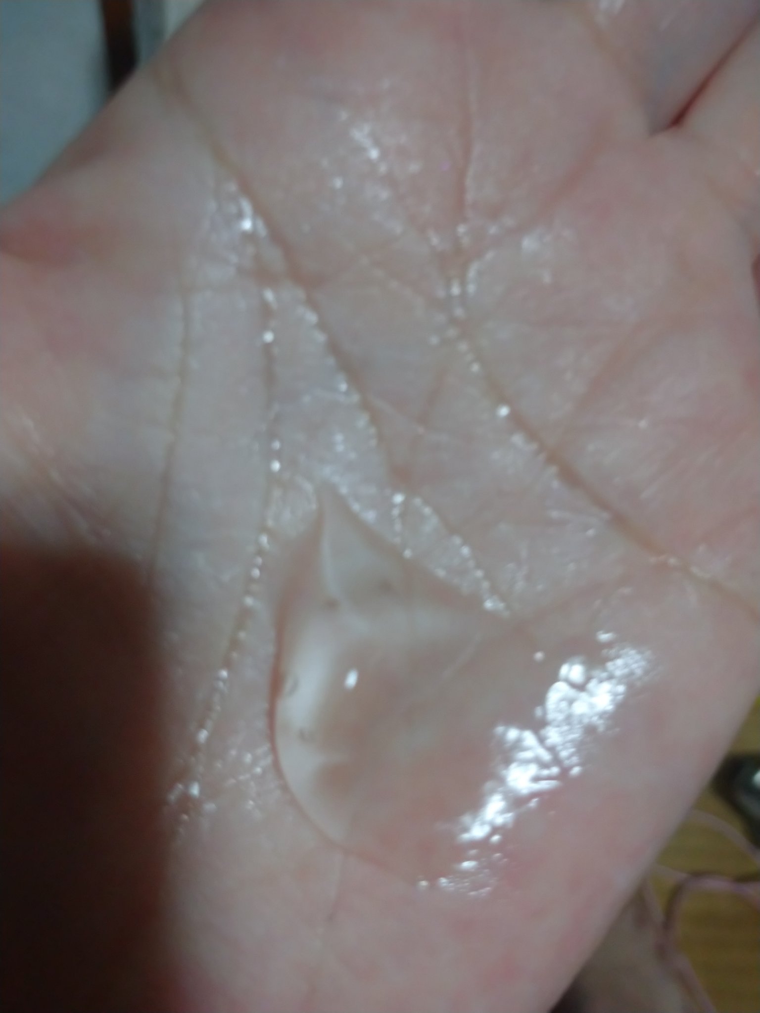 Deve MANUKAHONEY スキンコンディショニング ハイドロモイスチャージェルのクチコミ「DeveMANUKAHONEY スキンコンディショニング ハイドロモイスチャージェル

かっさ.....」（2枚目）