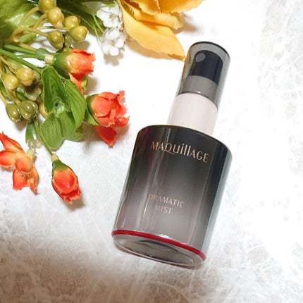 マキアージュ ドラマティックミストのクチコミ「ひと吹きで肌につやを与え、ファンデーションが密着。
うるおったようなつや感が出て、テカリや化粧.....」(3枚目)