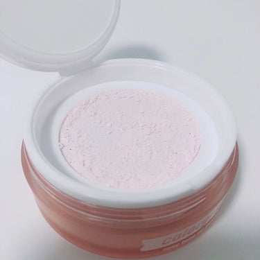 🎀Colorgram:TOK ROSY TONE UP POWDER 🎀


こんにちはこんばんはあいすです！


粒子が細かくて、顔に馴染むさくらピンクパウダー！


ほぼほぼ最近使い切りましたのでレビューします。



ピンクパウダーだけれどピンクすぎない！


ホワイトに近いのでしっかり肌に馴染みます。


パフは厚みがあってGood👌🏻


限定ブラシも付いていて(現時点で完売)


ブラシもまた肌に馴染むようなふわふわなブラシ！


プチプラなのにしっかりしています。



ブラシの写真がなくてすみません！



colorgram:TOKのシリーズはプチプラだけど

クオリティが高くてすごい！


多分、コスメの中でいつも購入することが
1番多いのはcolorgramさんなので自信を持ってオススメします💪🏻


初心者の方も是非シリーズを見ていただけたらと思います。


最後まで読んで頂きありがとうございます！

#colorgram #カラーグラム #カラーグラムトック #ロージートーンアップパウダー #ピンクメイク #ピンクパウダー #パウダー_プチプラ #プチプラの画像 その2