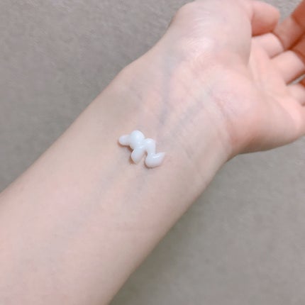 パフュームハンドクリームホワイトアプリコット/LUAFEE/ハンドクリームを使ったクチコミ(4枚目)