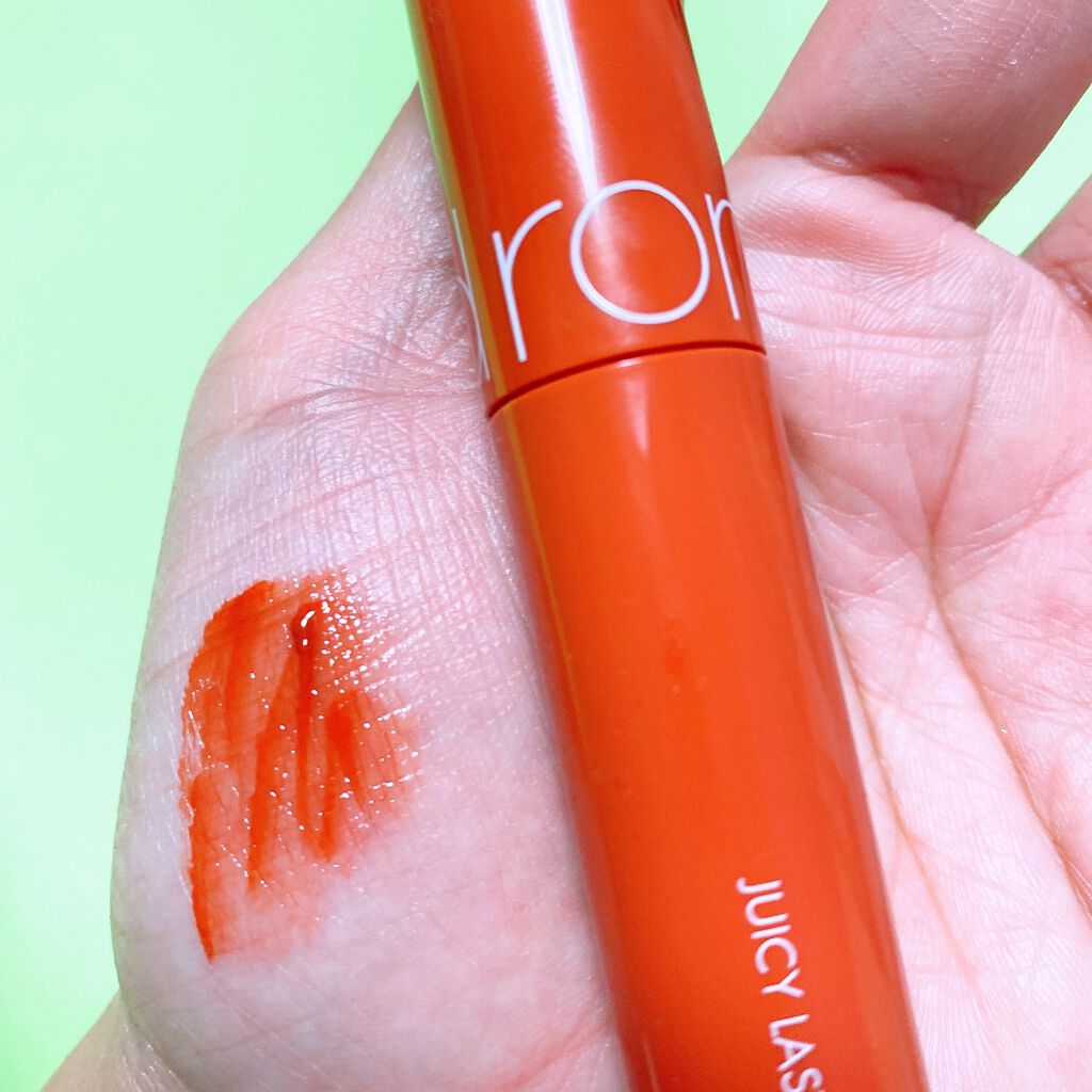 ジューシーラスティングティント/rom&nd/リップティントを使ったクチコミ（2枚目）