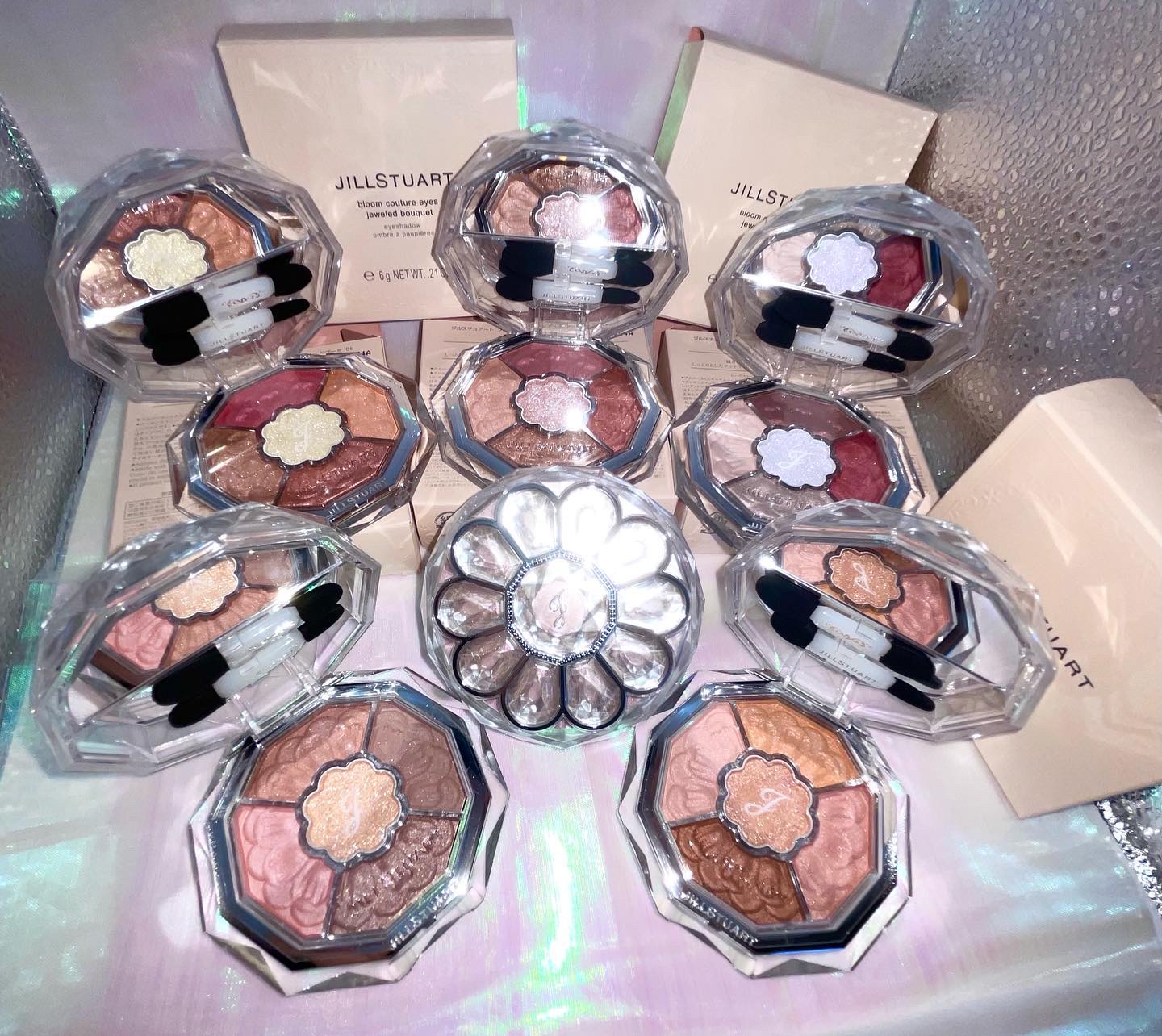 ジルスチュアート ブルームクチュール アイズ　ジュエルドブーケ/JILL STUART/アイシャドウパレットを使ったクチコミ（2枚目）