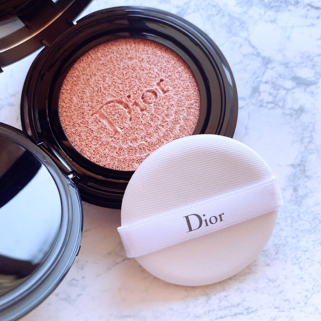 ディオールスキン フォーエヴァー グロウ クッション 1N ニュートラル<ニュー ルック エディション> (数量限定品)（生産終了）/Dior/クッションファンデーションを使ったクチコミ（2枚目）