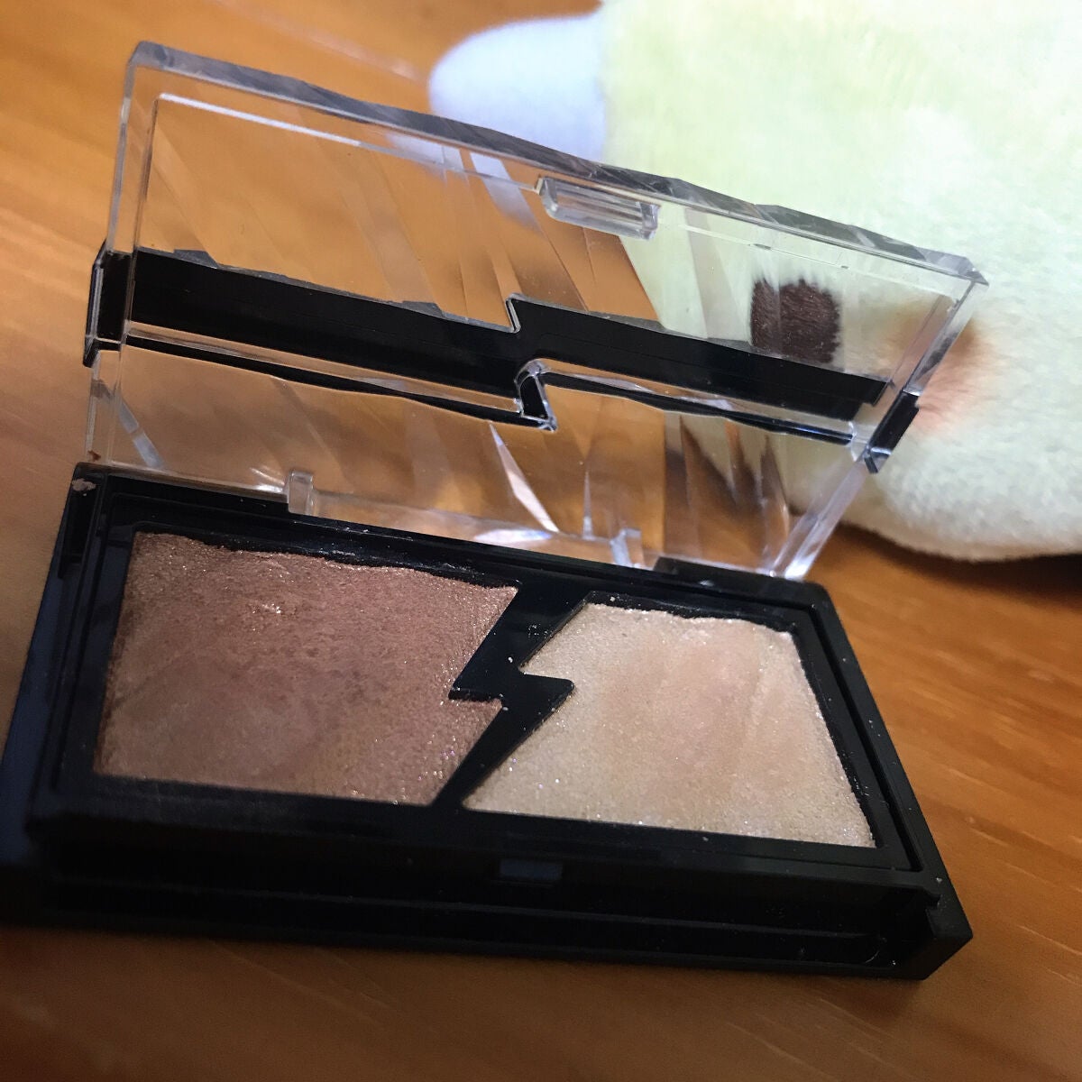 エレクトリックショックアイズ /KATE/アイシャドウパレットを使ったクチコミ(2枚目)