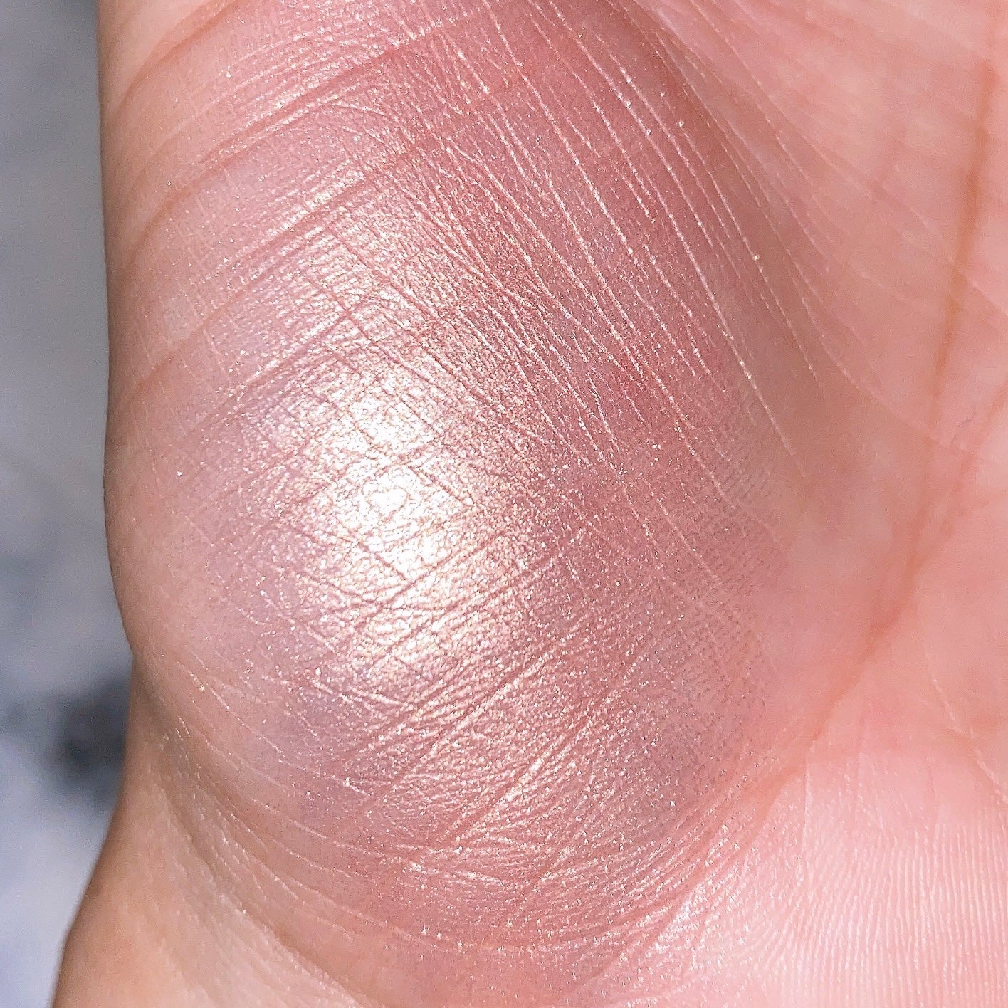 双蓮彫刻ハイライト/花西子/パウダーハイライトを使ったクチコミ(4枚目)