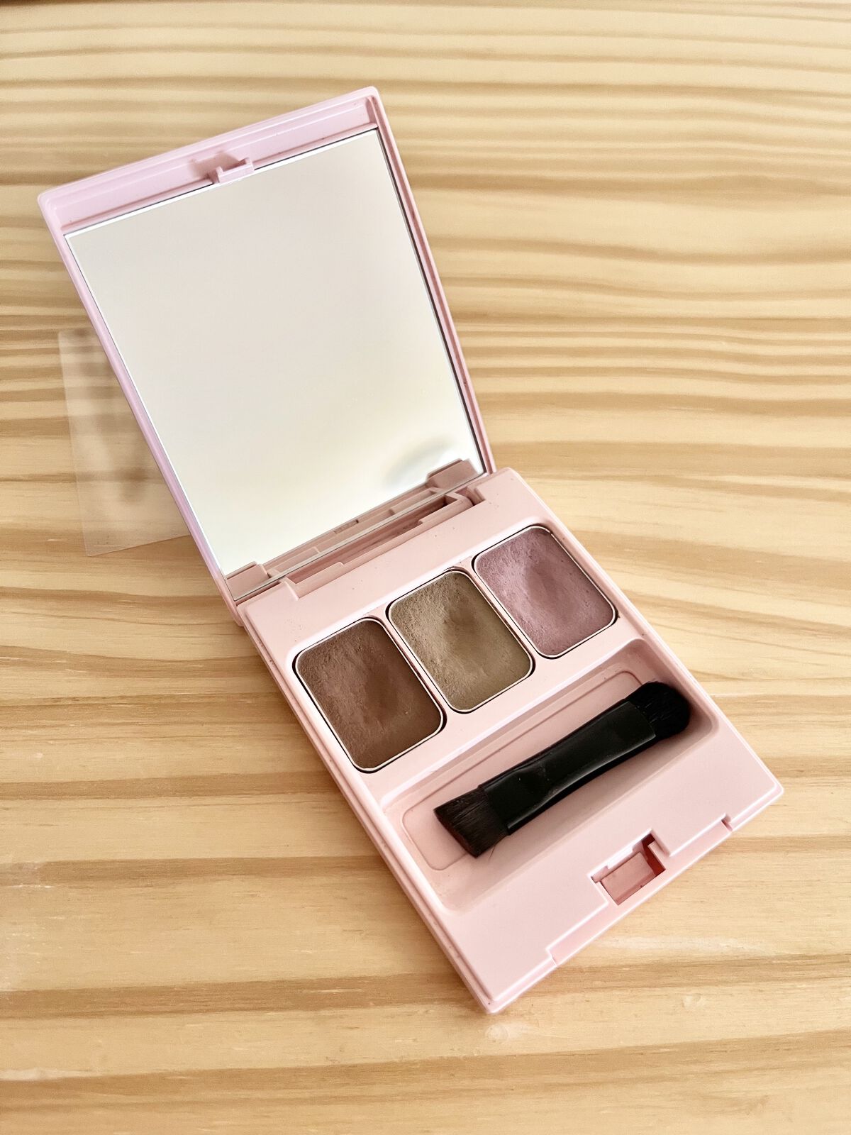  フーミー アイブロウパウダー/WHOMEE/パウダーアイブロウを使ったクチコミ（3枚目）