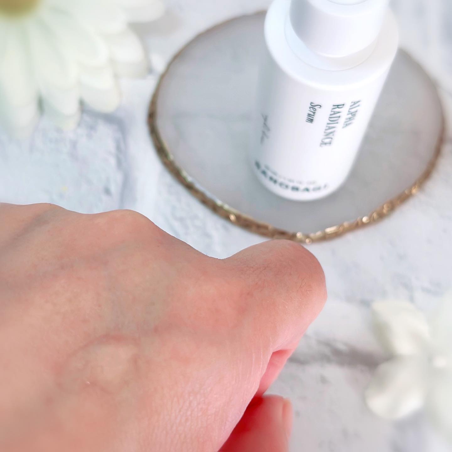 アルファラディアンスグローセラム/BANOBAGI/美容液を使ったクチコミ（3枚目）