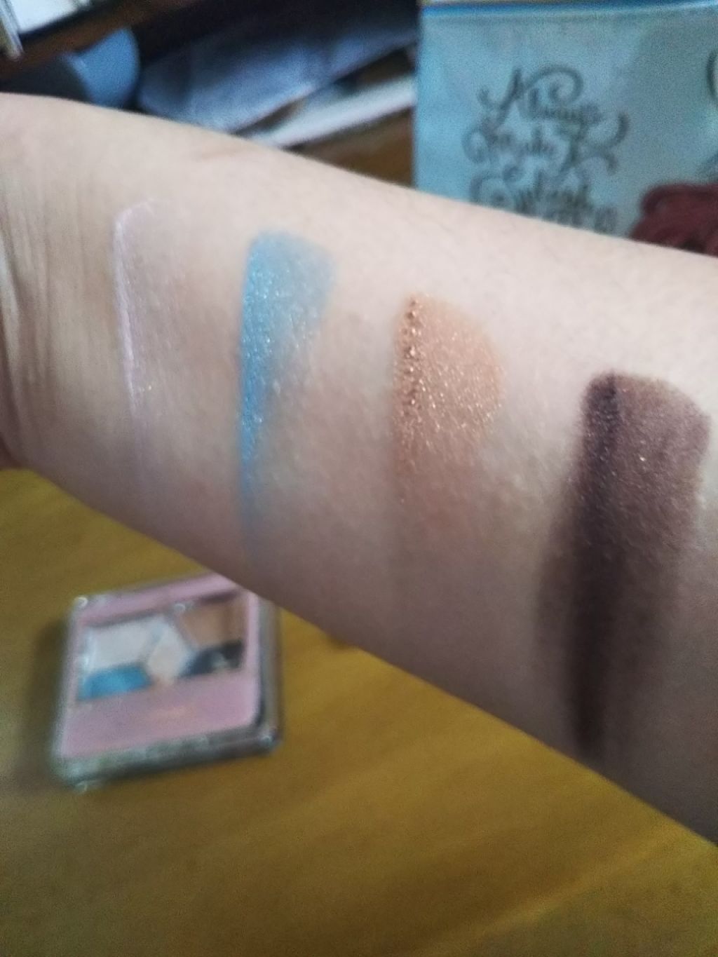 ジュエリーシャドウベール/キャンメイク/アイシャドウパレットを使ったクチコミ（2枚目）