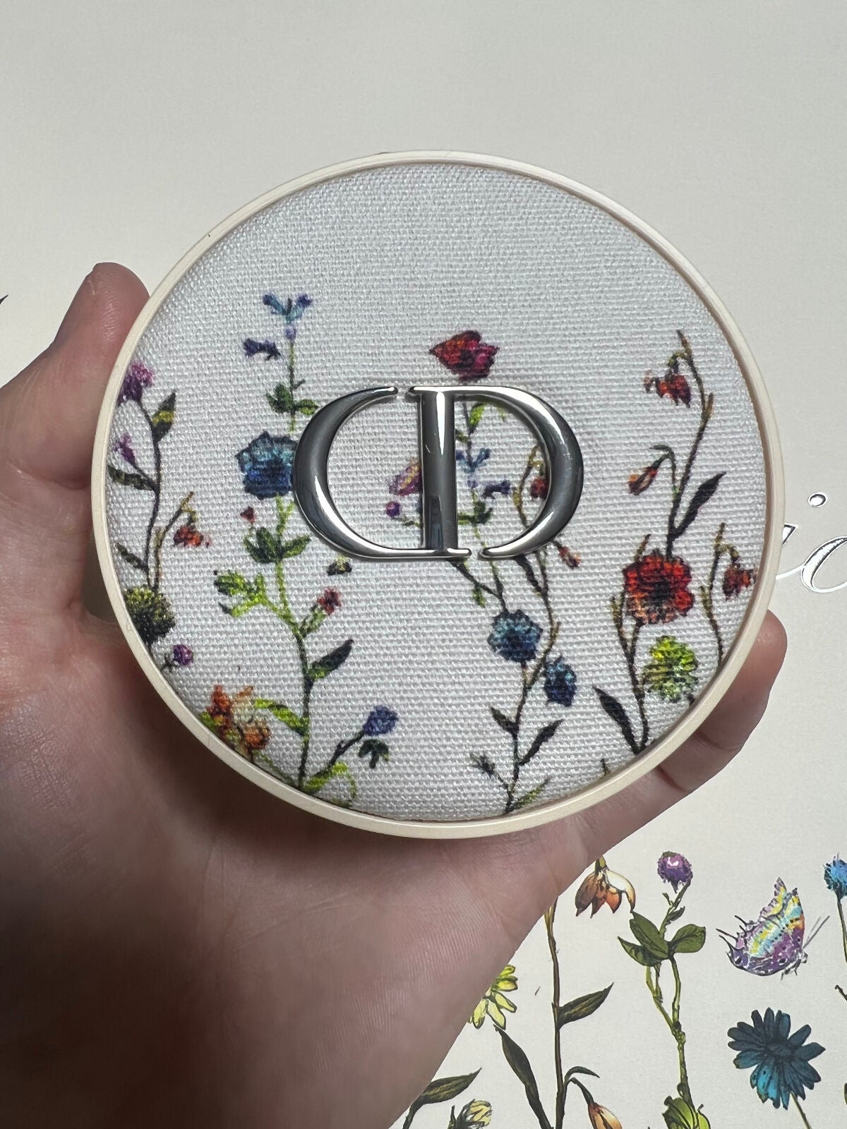 ディオールスキン フォーエヴァー クッション パウダー/Dior/ルースパウダーを使ったクチコミ(2枚目)