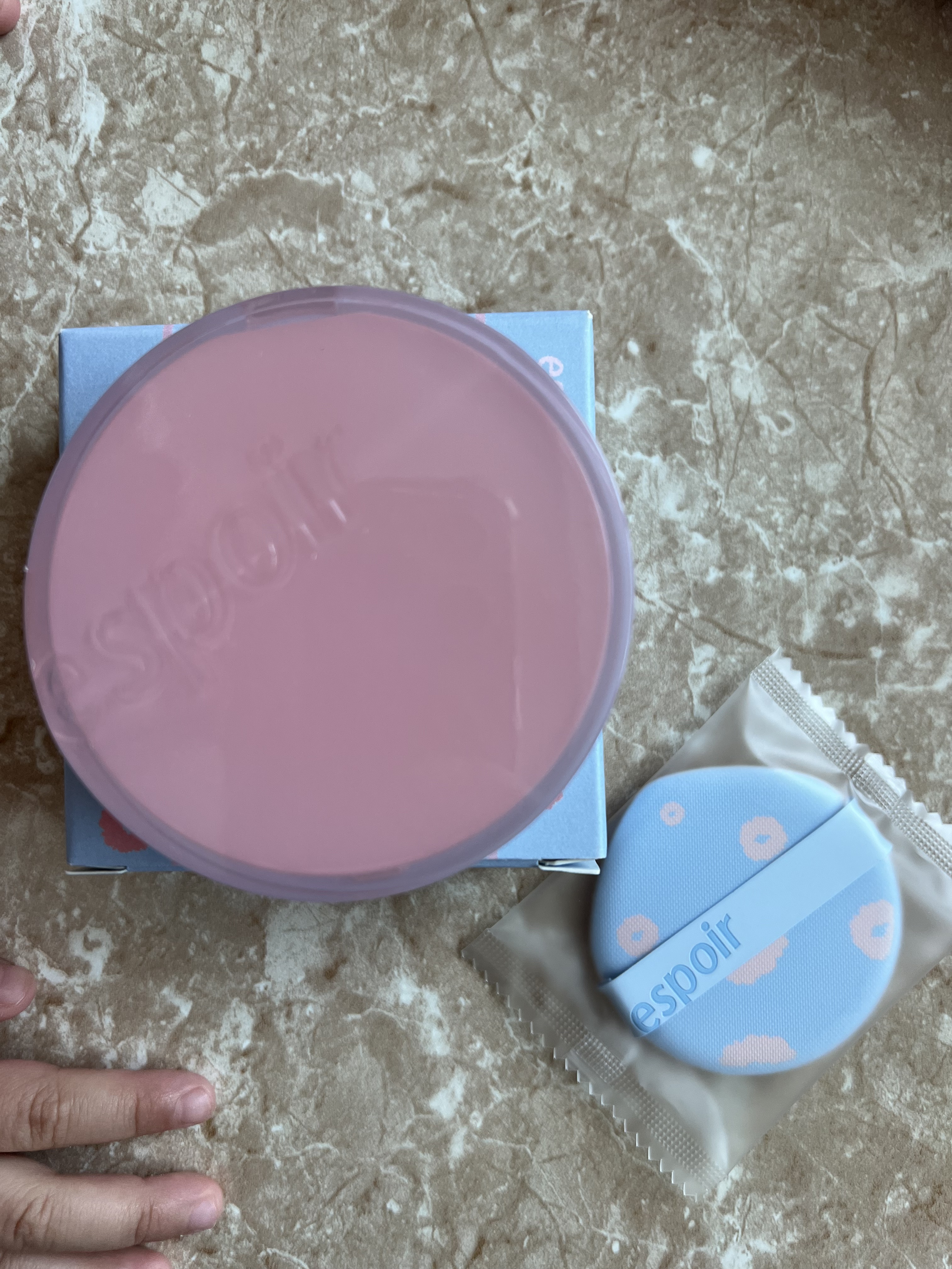 プロテーラービーベルベットカバークッション 22 ペタル（桜エディション）/espoir/クッションファンデーションを使ったクチコミ（2枚目）