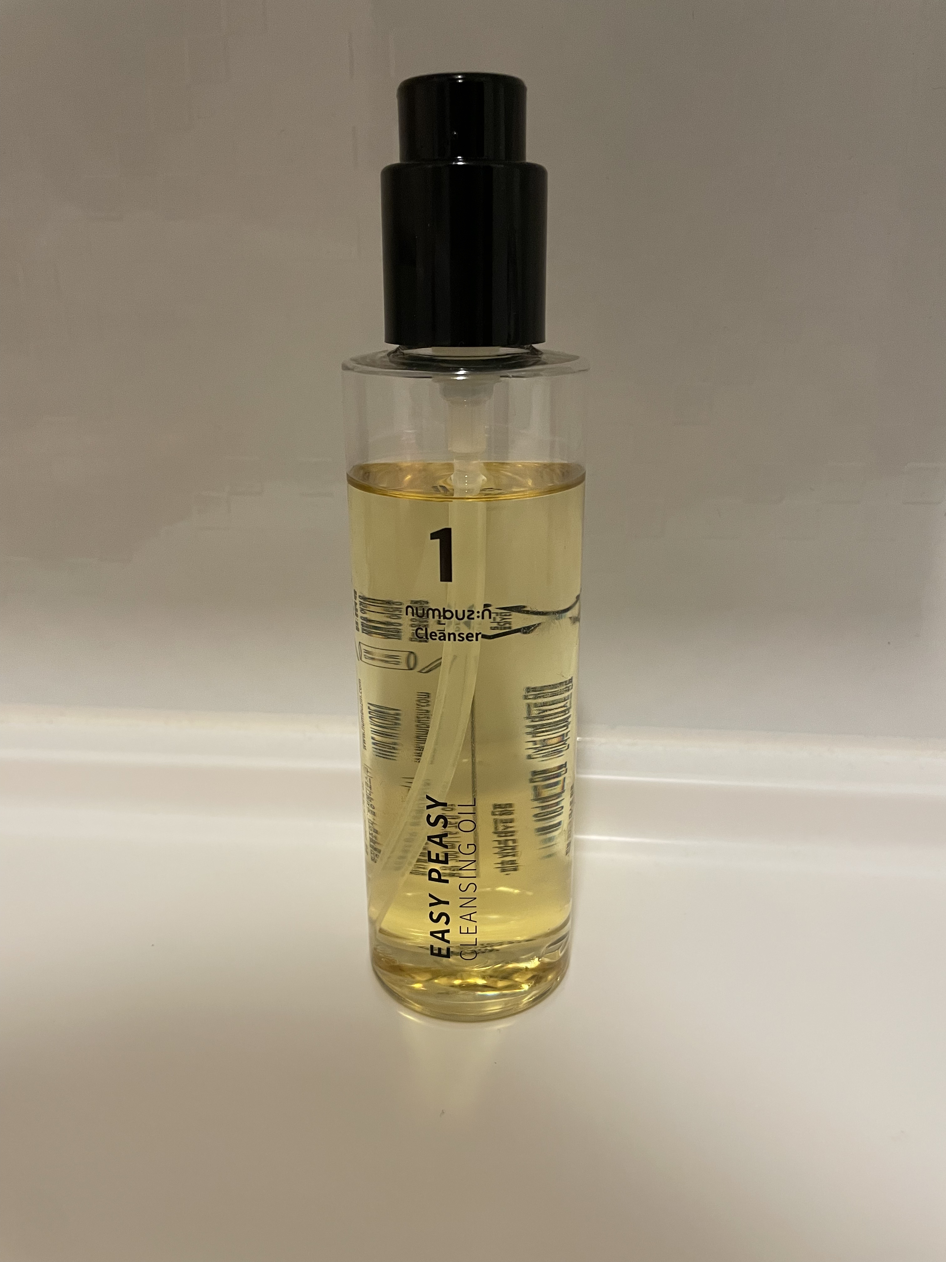 最後まで使ってみた感想
numbuzinの1番 さっぱりすっきりクレンジングオイル400mlです👀💕

さっぱりスッキリクレンジングオイルです👍
黒ずみ毛穴に効果あり？
とバズってたと思いますが私はそこまで感じませんでした🫣

さっ