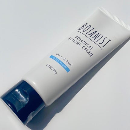 BOTANIST ボタニカルスタイリングクリーム スリークフロウのクチコミ「\ 大人気ヘアケアBOTANISTのスタイリング剤 /
SUMOMOです🍑
今日は大人気のヘ.....」(3枚目)