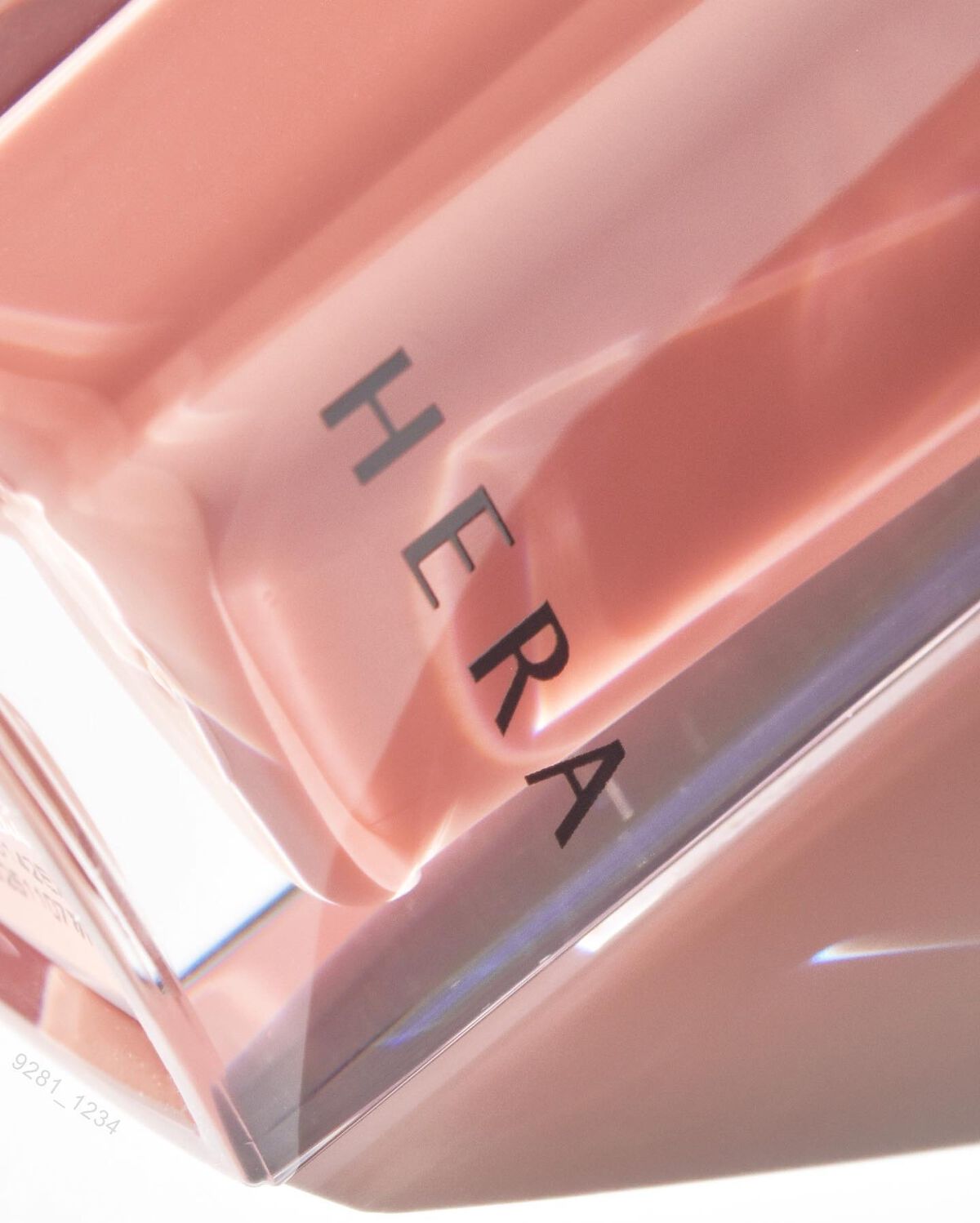 センシュアルヌードグロス/HERA/リップグロスを使ったクチコミ(2枚目)