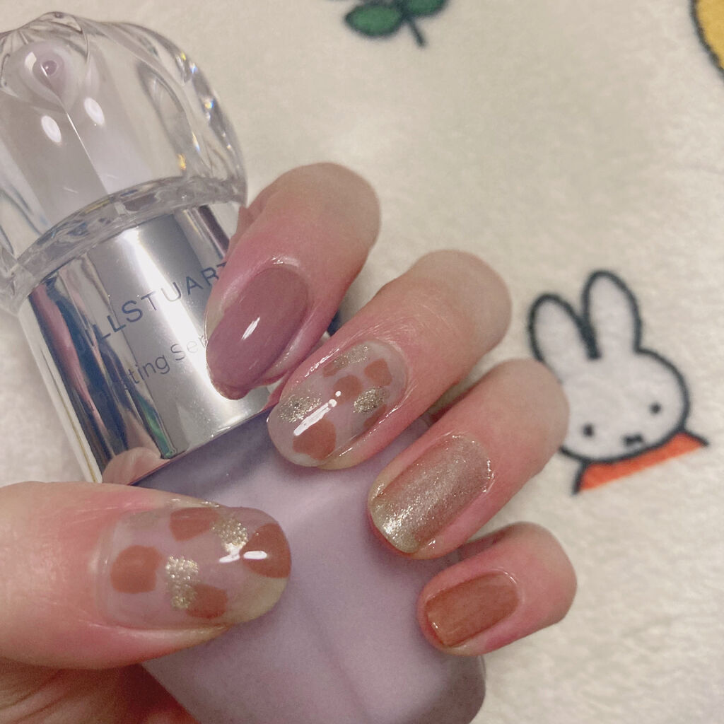 -Sachi-さんの投稿を参考に、アニマルネイルをやってみました🤎´-



久しぶりにデザイン性のあるネイルしたけどやっぱり爪が可愛いと気分上がるദ്ദി^._.^)


寒すぎて爪が紫色になってきてそれが透けてます（笑）
カラフルネイ