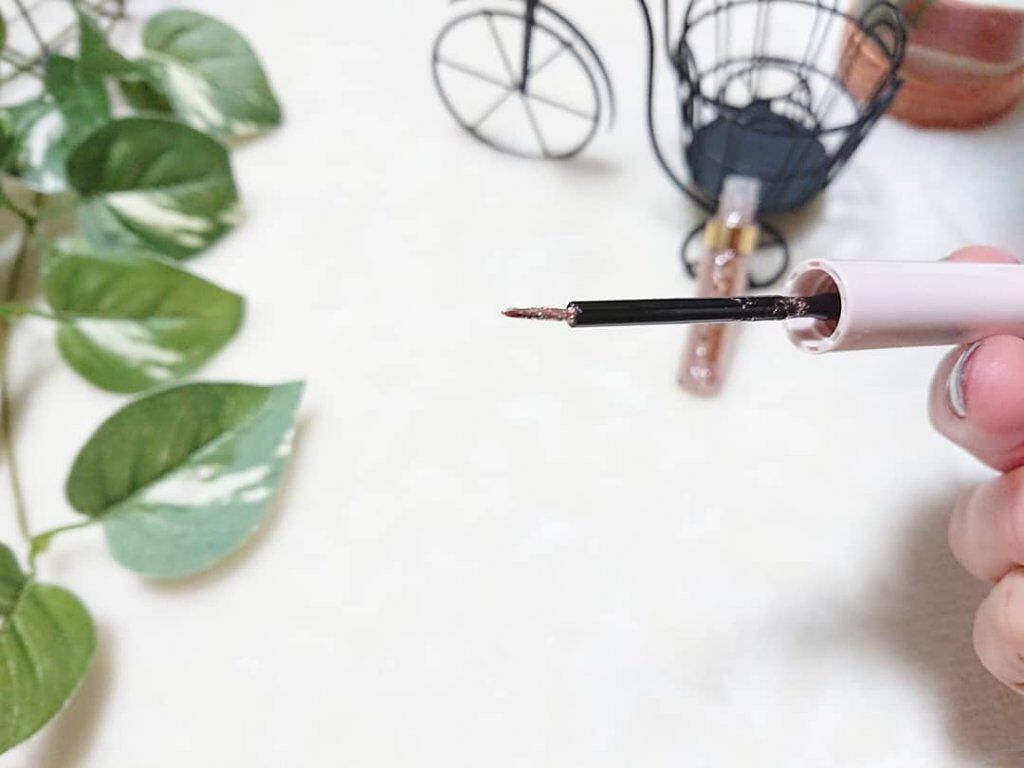 グリッターイルミネーションライナー/CipiCipi/リキッドアイライナーを使ったクチコミ(4枚目)