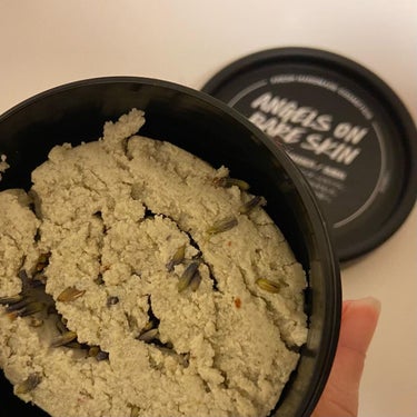 ラッシュ 天使の優しさのクチコミ「LUSH 天使の優しさって言う洗顔料！

LUSHの中では結構人気のあるこの洗顔料！！

見た.....」（2枚目）