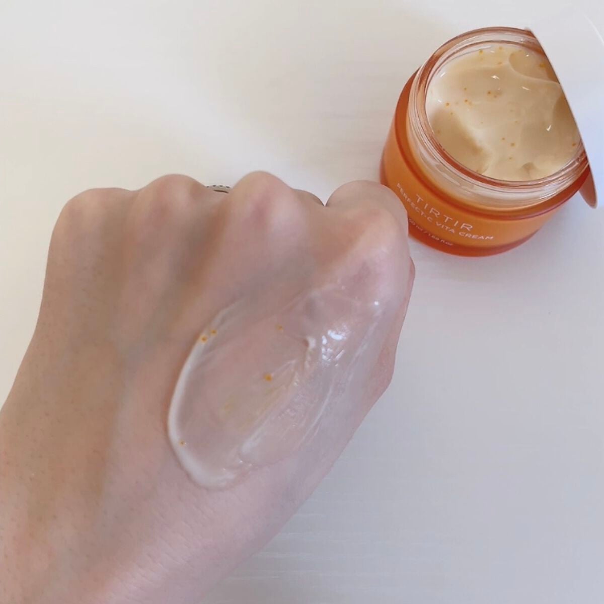 パーフェクトシー ビタクリーム/TIRTIR(ティルティル)/フェイスクリームを使ったクチコミ(6枚目)