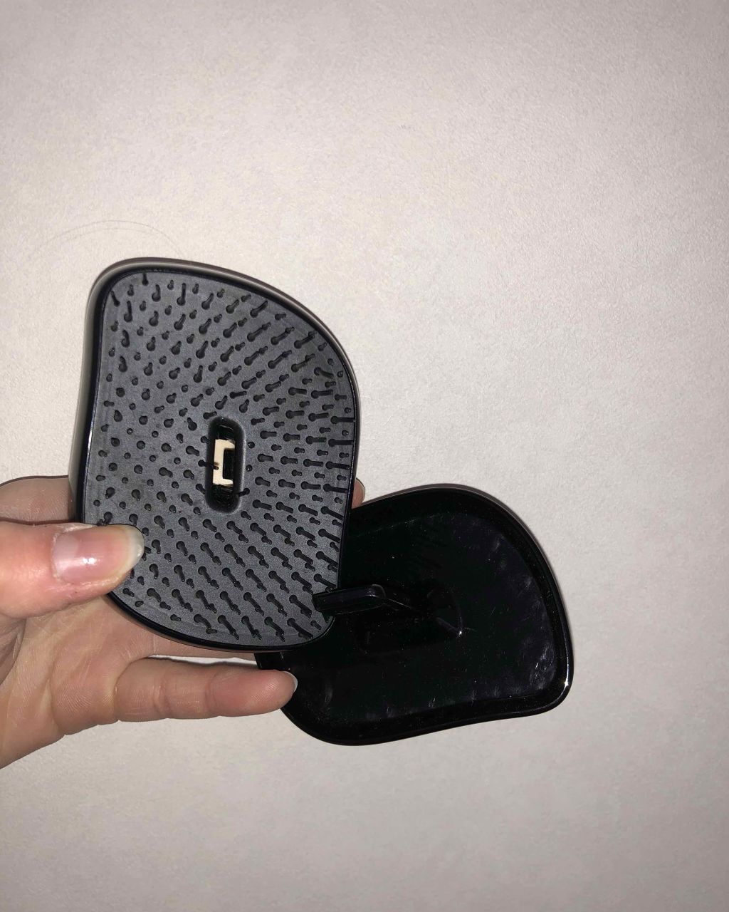 コンパクトスタイラー/TANGLE TEEZER/ヘアブラシを使ったクチコミ(2枚目)