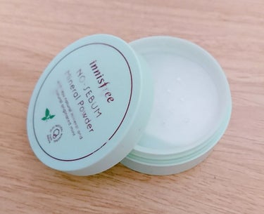 ♡*⇝#ノーシーバムミネラルパウダー  (Innisfree)


┈┈┈┈┈┈┈ ❁ ❁ ❁ ┈┈┈┈┈┈┈┈

こんばんは、ゆき仔です٩(*´◒`*)۶♡
目指せ毎日投稿二日目です(まだ二日)

今